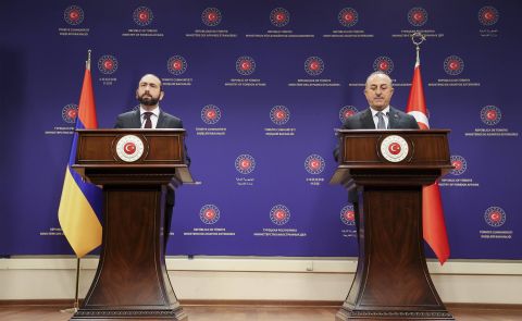 Ararat Mirzoyan Meets Mevlüt Çavuşoğlu in Turkey; Visits Earthquake-hit Areas