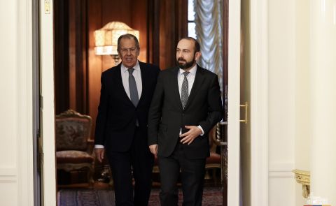 Russia Rejects Comparisons Between Armenia and Ukraine, Reaffirms Alliance