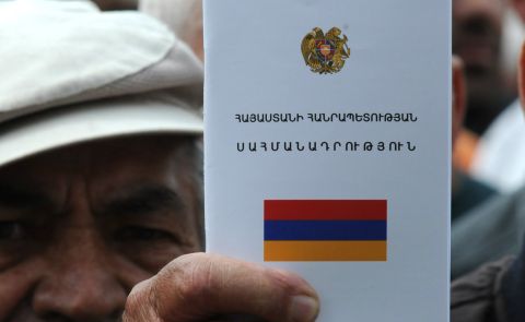 Pashinyan Warns of Renewed Conflict If Karabakh Movement Continues and Calls for Electoral Decision