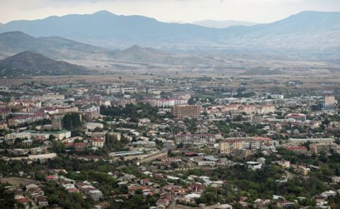 Pashinyan Outlines Government Programs and Strategies to Support Displaced Persons from Karabakh