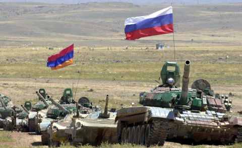 Pashinyan Sets Conditions for EU Bid, Rules Out CSTO Return