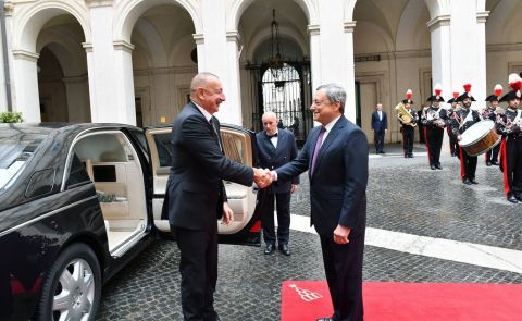 Ilham Alijew trifft sich mit seinem Amtskollegen in Rom